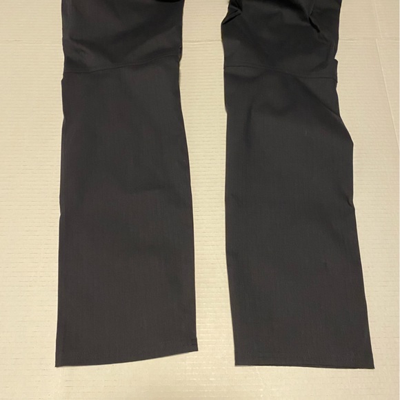 NWT Under Armour women’s 8 navy ems uniform police pants cargo stretch - Picture 6 of 9